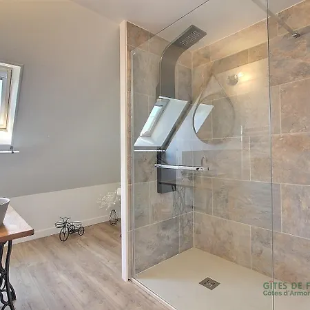Bed & Breakfast De Kergomar Ploumilliau