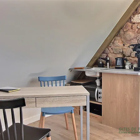 Bed & Breakfast De Kergomar Ploumilliau